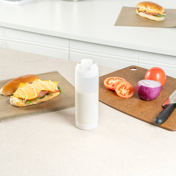 Restaurantware First In First Out 20 Oz Clear Plastic Squeeze Bottle - Inverted Refill & Dispensing Lid - 2 3/4" X 2 3/4" X 7 3/4" - 1 Count Box