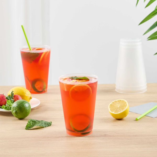 Restaurantware Flexi Grip 20 Oz Round Frosted Plastic Cup - 3 3/4" X 3 3/4" X 5 1/4" - 500 Count Box