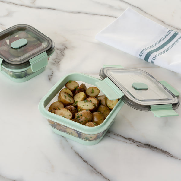 Restaurantware Fresh Hero 24 Oz Green Plastic Airtight Food Storage Container - With Vented Lid Collapsible - 6" X 6" X 2 3/4" - 20 Count Box