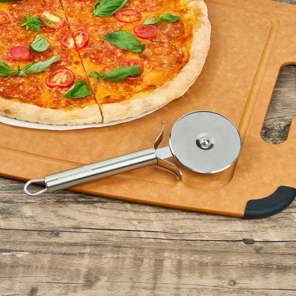 Restaurantware German Standard Stainless Steel Pizza Wheel - With Finger Guard - 7 3/4'' X 2 1/2'' - 1 Count Box