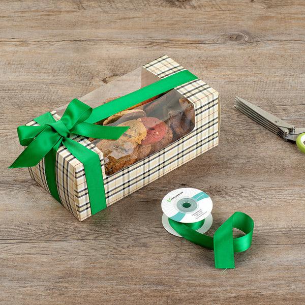 Restaurantware Gift Tek Emerald Green Polyester Satin Ribbon - Single Face - 1" X 10 Yds - 10 Count Box