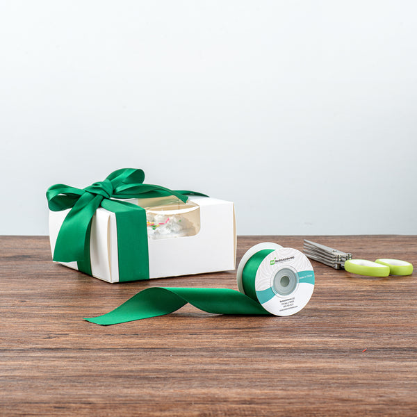 Restaurantware Gift Tek Forest Green Polyester Satin Ribbon - Single Face - 1 1/2" X 10 Yds - 10 Count Box