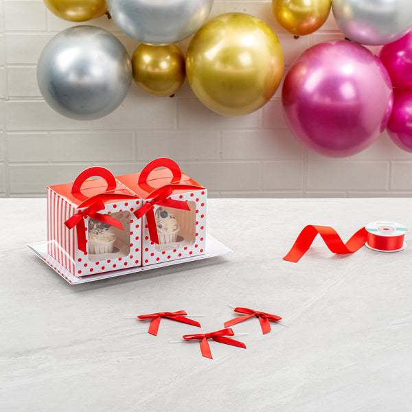 Restaurantware Gift Tek Red Polyester Satin Twist Tie Bow - Pre-Tied - 3" X 2 1/2" - 4000 Count Box