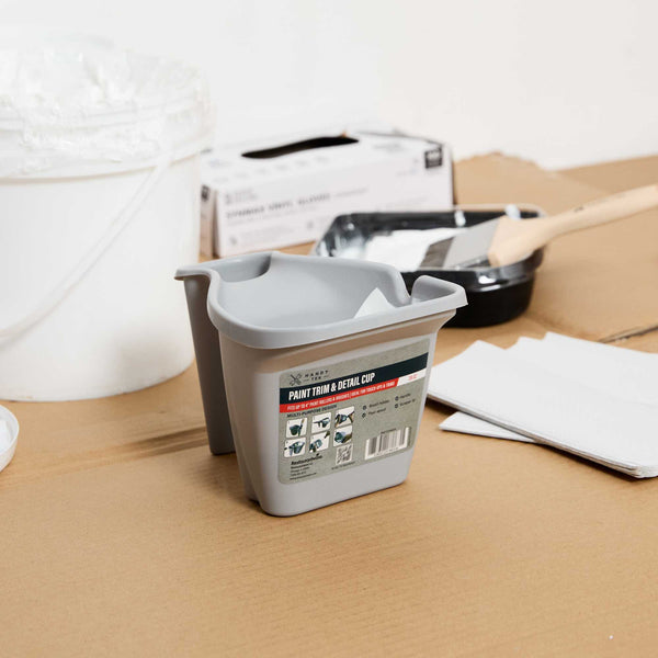 Restaurantware Handy Tek 0.5 Gal Gray Plastic Paint Pail - With Magnetic Brush Holder - 7 3/4" X 7 1/2" X 6 3/4" - 50 Count Box