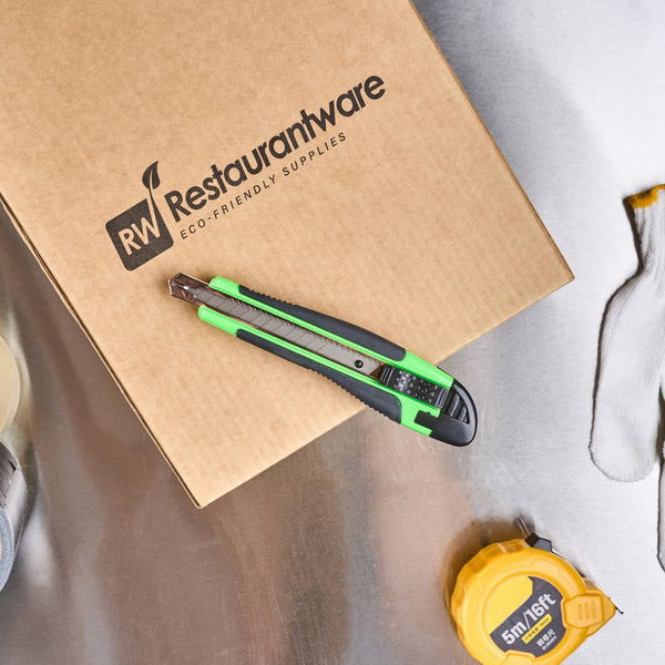 Restaurantware Handy Tek Green Snap Off Blade Knife - Anti-Slip Handle - 5 1/4" - 12 Count Box