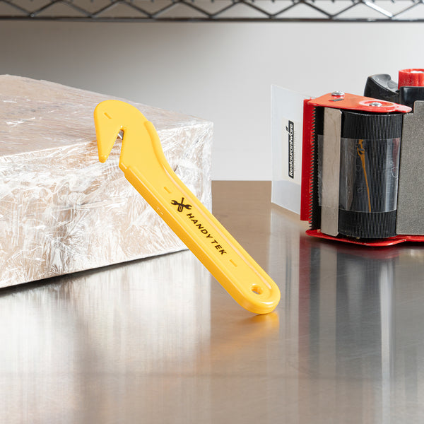 Restaurantware Handy Tek Yellow Disposable Film Cutter - 6 3/4" - 12 Count Box