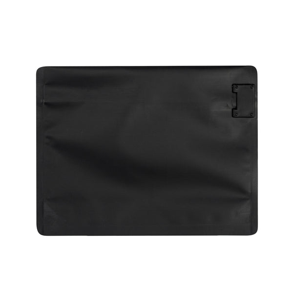 Restaurantware High Level Black Plastic Locking Pouch - Child-Resistant - 8" X 2 1/4" X 6" - 100 Count Box
