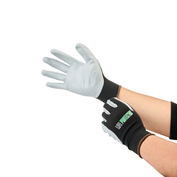 Restaurantware Life Protector Black Nitrile Large Work Gloves - With Foam Nitrile Palm Coating - Pair - 10 Count Box