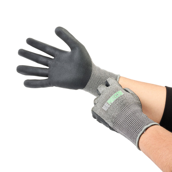 Restaurantware Life Protector Gray HPPE Polyester / Spandex Extra Large Work Gloves - With Foam Nitrile Palm Coating Cut-Resistant - Pair - 10 Count Box