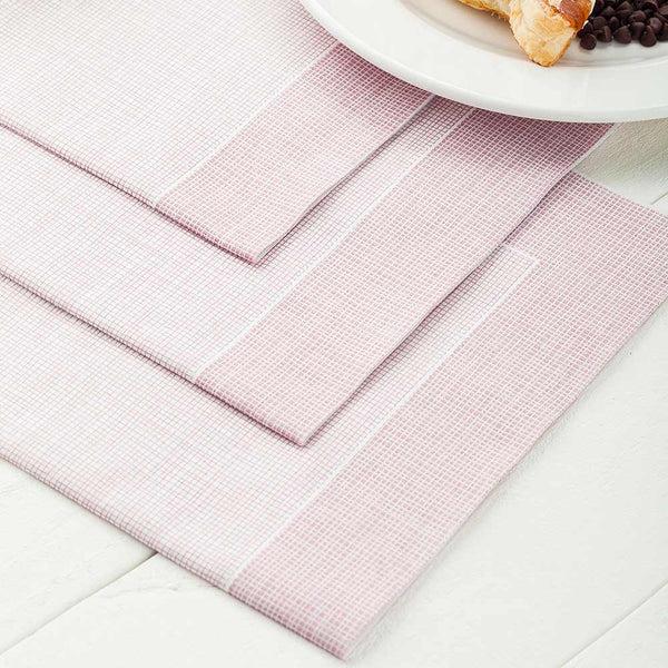 Restaurantware Luxenap Square White Paper Napkin - Super Lux With Burgundy Threads - 15 3/4" X 15 3/4" - 600 Count Box