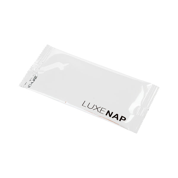 Restaurantware Luxenap White Moist Towelette - Peach-Scented - 5 1/4" X 2 1/2" - 100 Count Box
