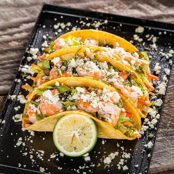 Restaurantware Maxi Serve Rectangle Black Plastic Small Tray - Faux Wood Grain - 10 1/2" X 7" - 25 Count Box