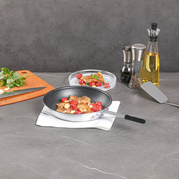Restaurantware Met Lux 1 Aluminum 10" Non-Stick Fry Pan And 1 Black Silicone Pan Handle Sleeve