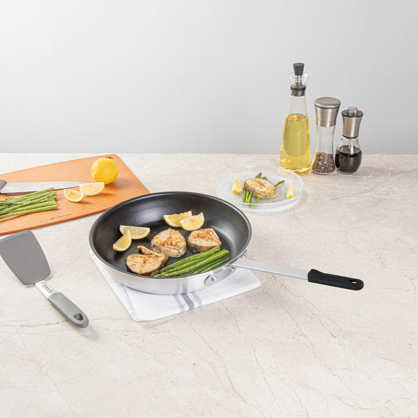 Restaurantware Met Lux 1 Aluminum 12" Non-Stick Fry Pan And 1 Black Silicone Pan Handle Sleeve