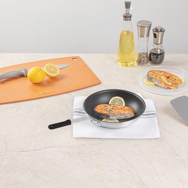 Restaurantware Met Lux 1 Aluminum 9" Non-Stick Fry Pan And 1 Black Silicone Pan Handle Sleeve