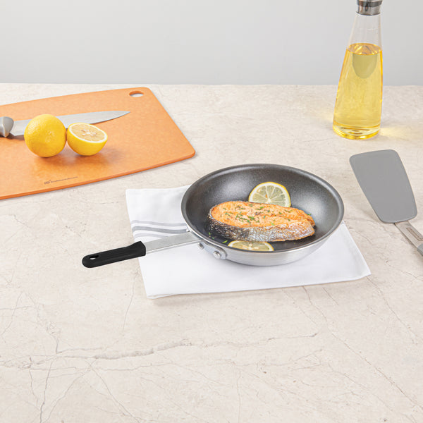 Restaurantware Met Lux 1 Aluminum 9" Non-Stick Fry Pan And 1 Black Silicone Pan Handle Sleeve