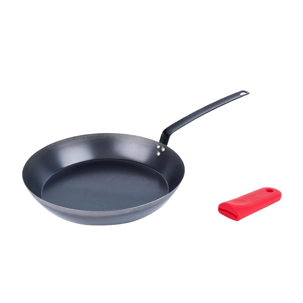restaurantware Met Lux 1 Black Carbon Steel 16" Pre-Seasoned Fry Pan and 1 Red Silicone Pan Handle Sleeve