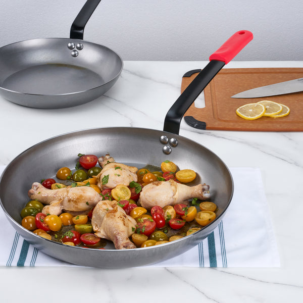 Restaurantware Met Lux 1 Carbon Steel 14" Non-Stick Fry Pan And 1 Red Silicone Pan Handle Sleeve