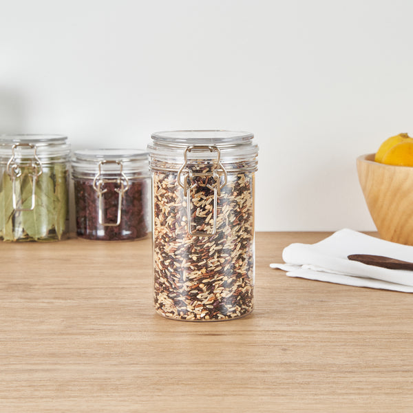 Restaurantware Met Lux 24 Oz Round Clear Plastic Storage Jar - With Hinged Lid - 3 1/2" X 3 1/2" X 6" - 20 Count Box