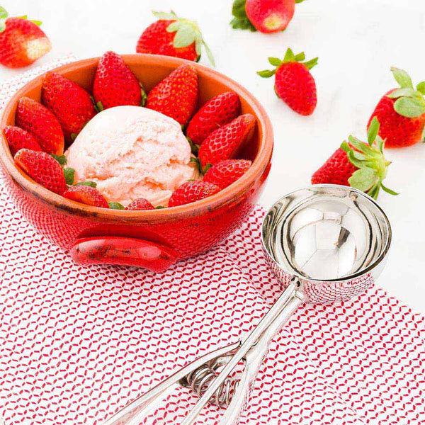 Restaurantware Met Lux 3 Oz Silver Stainless Steel #10 Ice Cream Scoop - 1 Count Box