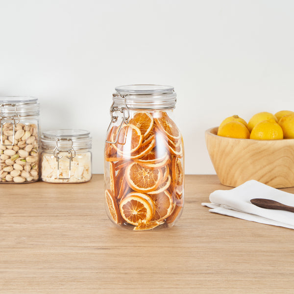 Restaurantware Met Lux 56 Oz Round Clear Plastic Storage Jar - With Hinged Lid - 4 3/4" X 4 3/4" X 8 1/4" - 20 Count Box