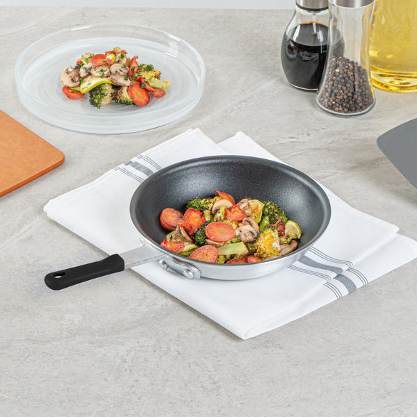 Restaurantware Met Lux 6 Aluminum 8" Non-Stick Fry Pans And 6 Black Silicone Pan Handle Sleeves