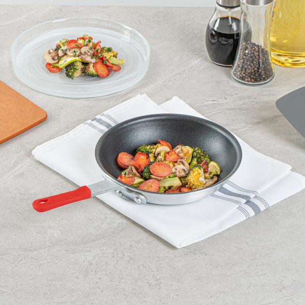 Restaurantware Met Lux 6 Aluminum 8" Non-Stick Fry Pans And 6 Red Silicone Pan Handle Sleeves