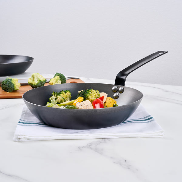 Restaurantware Met Lux Black Carbon Steel 10" Fry Pan - 6 Count Box