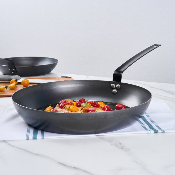 Restaurantware Met Lux Black Carbon Steel 14" Fry Pan - 6 Count Box