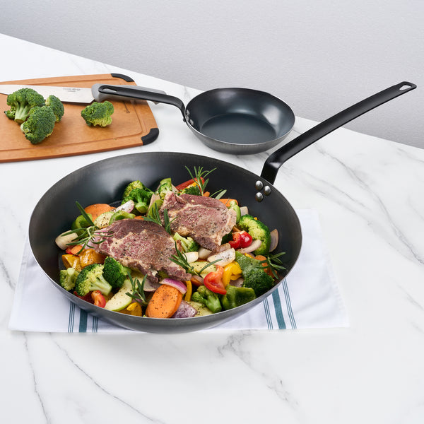 Restaurantware Met Lux Black Carbon Steel 16" Fry Pan - 6 Count Box