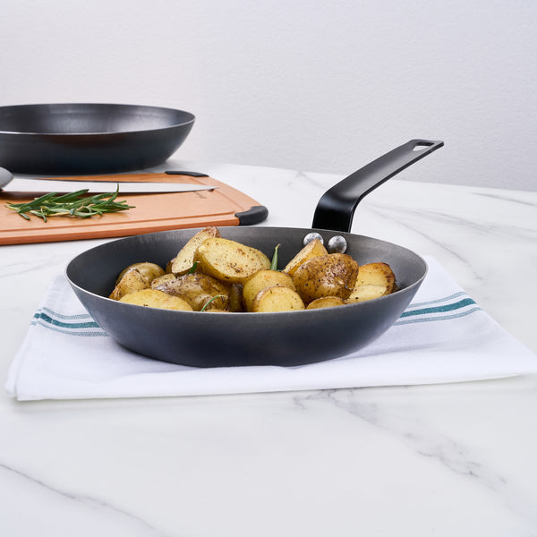 Restaurantware Met Lux Black Carbon Steel 9" Fry Pan - 6 Count Box