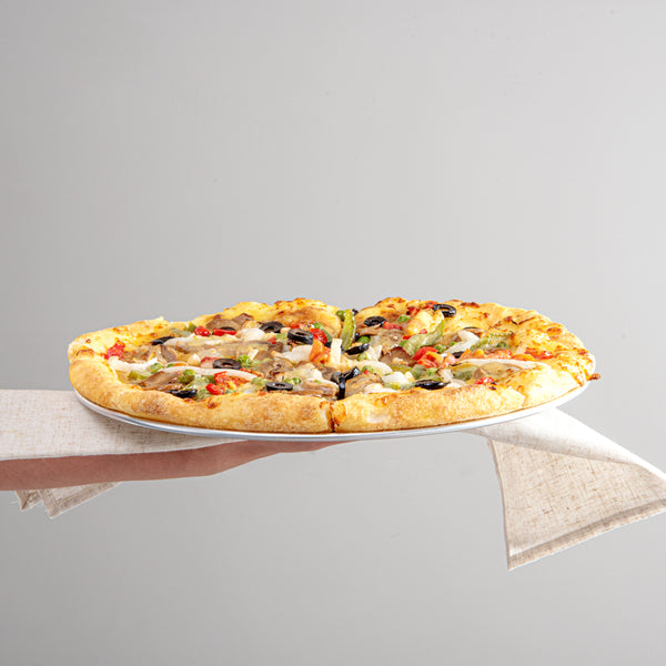 Restaurantware Met Lux Heavy-Duty Coupe Pizza Pan - 12" - 1 Count Box