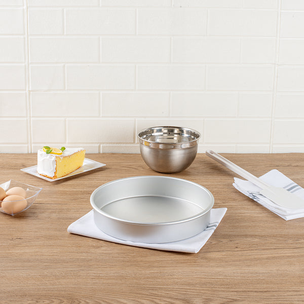 Restaurantware Met Lux Round Aluminum Straight-Sided Cake Pan - 10" X 10" X 2" - 12 Count Box