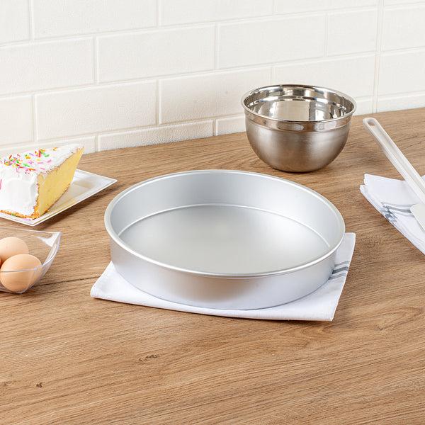 Restaurantware Met Lux Round Aluminum Straight-Sided Cake Pan - 11" X 11" X 2" - 12 Count Box
