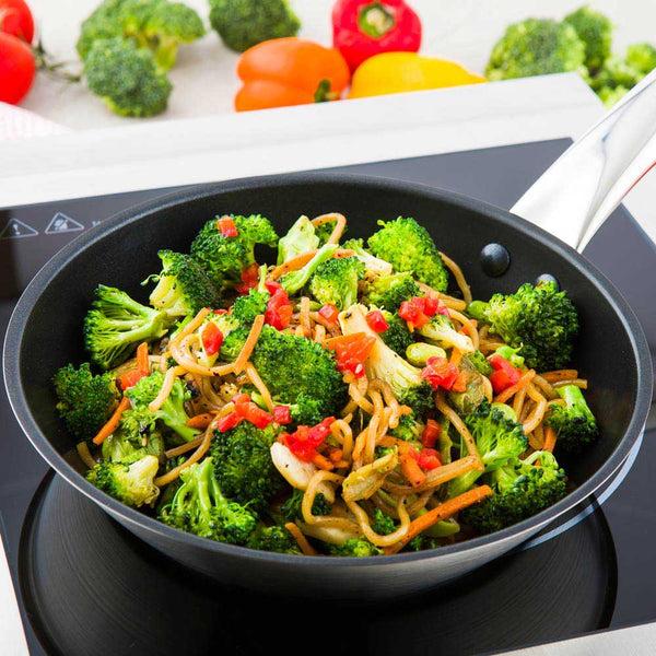 Restaurantware Met Lux Round Stainless Steel 8" Fry Pan - Non-Stick Induction Ready - 1 Count Box