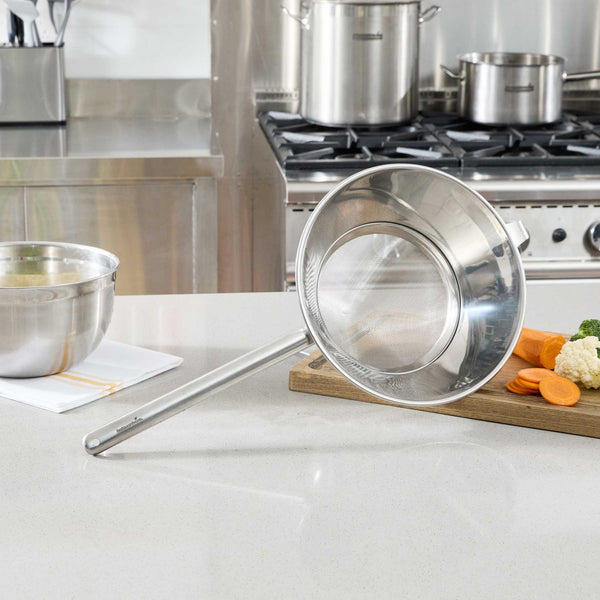 Restaurantware Met Lux Stainless Steel Bouillon / Chinois Strainer - Extra Fine Mesh - 11 3/4" - 1 Count Box
