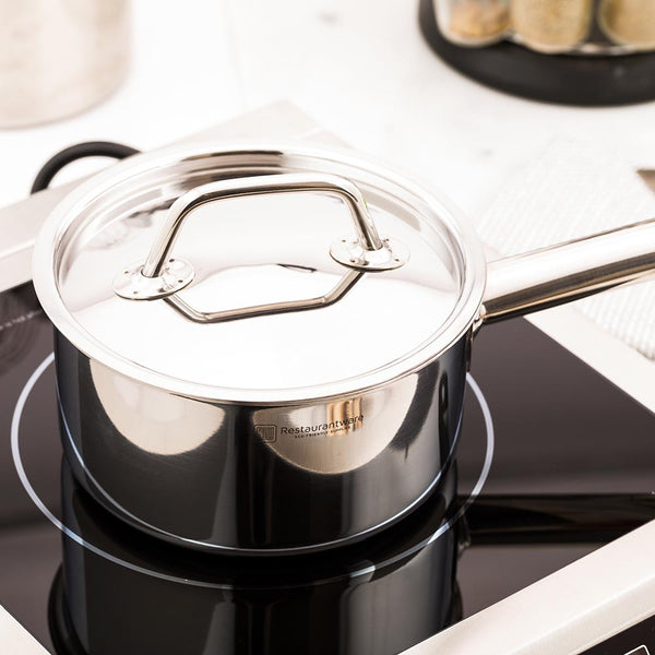 Restaurantware Met Lux Stainless Steel Sauce Pan Lid - Fits 1.5 Qt - 1 Count Box