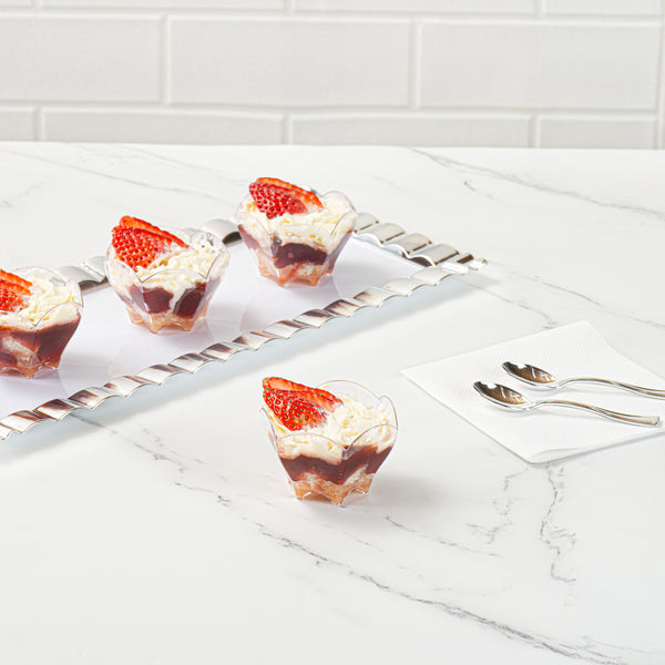 Restaurantware Mini Serve 2 Oz Clear Plastic Flower Cup - 2 3/4" X 2 1/2" X 1 3/4" - 100 Count Box