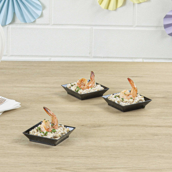 Restaurantware Mini Serve Square Black Plastic Mini Modern Plate - 2 1/2" X 2 1/2" X 1/2" - 100 Count Box