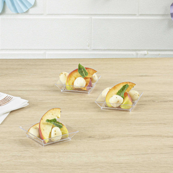 Restaurantware Mini Serve Square Clear Plastic Mini Modern Plate - 2 1/2" X 2 1/2" X 1/2" - 100 Count Box