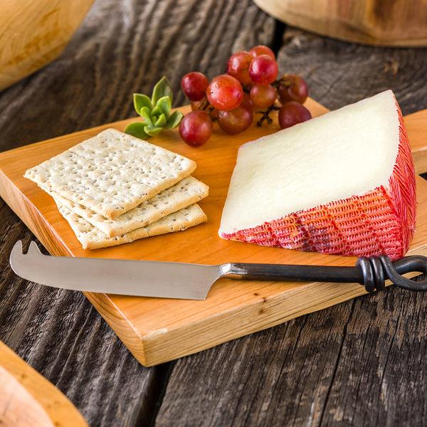 Restaurantware Nature Tek Square Natural Wood Serving Board - With Handle - 11 3/4" X 7 1/2" X 3/4" - 1 Count Box