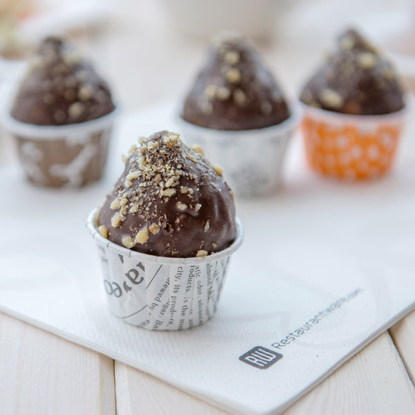 Restaurantware Panificio 2 Oz Round Newsprint Paper Medium Baking Cup - Pleated - 2 1/4" X 2 1/4" X 1 1/2" - 200 Count Box