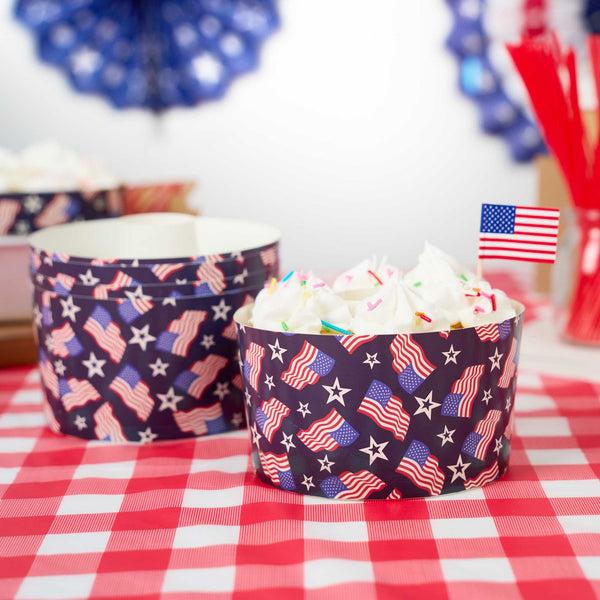 Restaurantware Panificio 22 Oz Paper Baking Ring Mold - American Flag Greaseproof - 4 1/2" X 4 1/2" X 2 3/4" - 900 Count Box