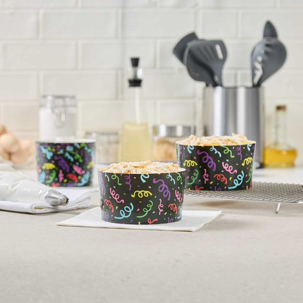 Restaurantware Panificio 22 Oz Paper Baking Ring Mold - Colorful Streamers Greaseproof - 4 1/2" X 4 1/2" X 2 3/4" - 900 Count Box