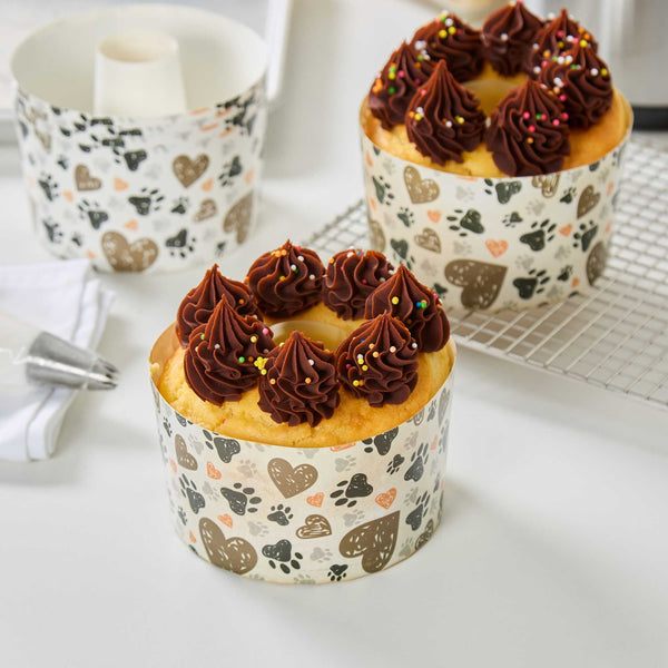 Restaurantware Panificio 22 Oz Paper Baking Ring Mold - Paw Print Greaseproof - 4 1/2" X 4 1/2" X 2 3/4" - 900 Count Box