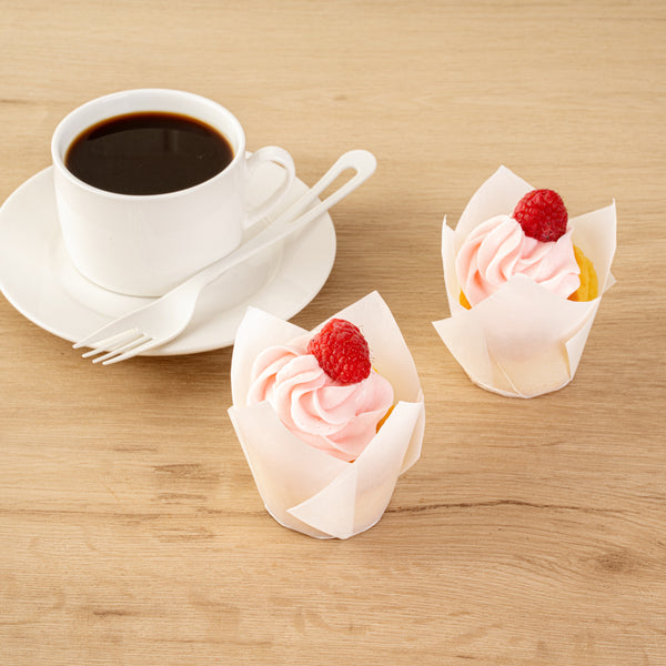 Restaurantware Panificio 3.5 Oz Round White Paper Tulip Baking Cup - Greaseproof - 3 1/4" X 3 1/4" X 3 1/4" - 500 Count Box