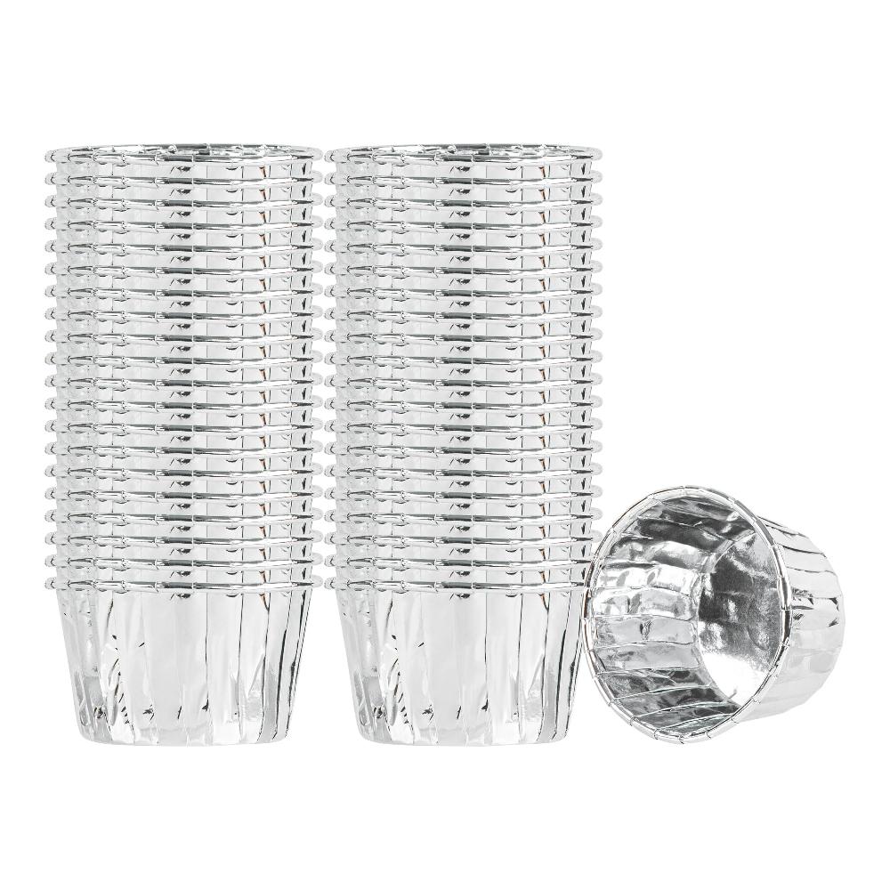 restaurantware Panificio 3 oz Round Metallic Silver Paper Small Baking Cup - Pleated - 2 1/2" x 2 1/2" x 1 1/2" - 200 count box