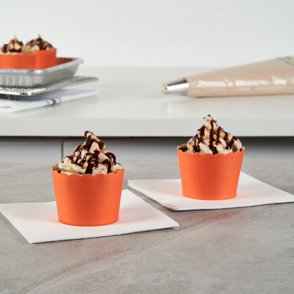Restaurantware Panificio 3 Oz Round Orange Paper Mini Baking Cup - Scalloped - 2 1/2" X 2 1/2" X 1 3/4" - 200 Count Box