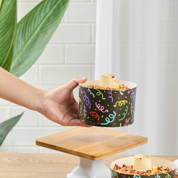 Restaurantware Panificio 38 Oz Paper Baking Ring Mold - Colorful Streamers Greaseproof - 5" X 5" X 3 3/4" - 600 Count Box