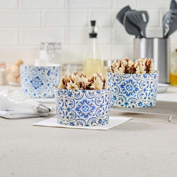 Restaurantware Panificio 38 Oz Paper Baking Ring Mold - Floral Greaseproof - 5" X 5" X 3 3/4" - 600 Count Box